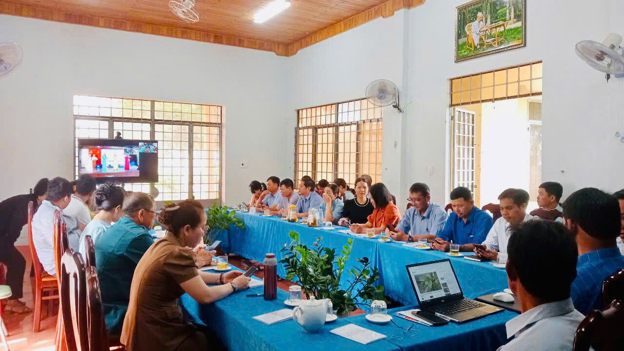 Hội nghị nghiên cứu, học tập, quán triệt chuyên đề năm 2025 học tập và làm theo tư tưởng, đạo đức, phong cách Hồ Chí Minh.